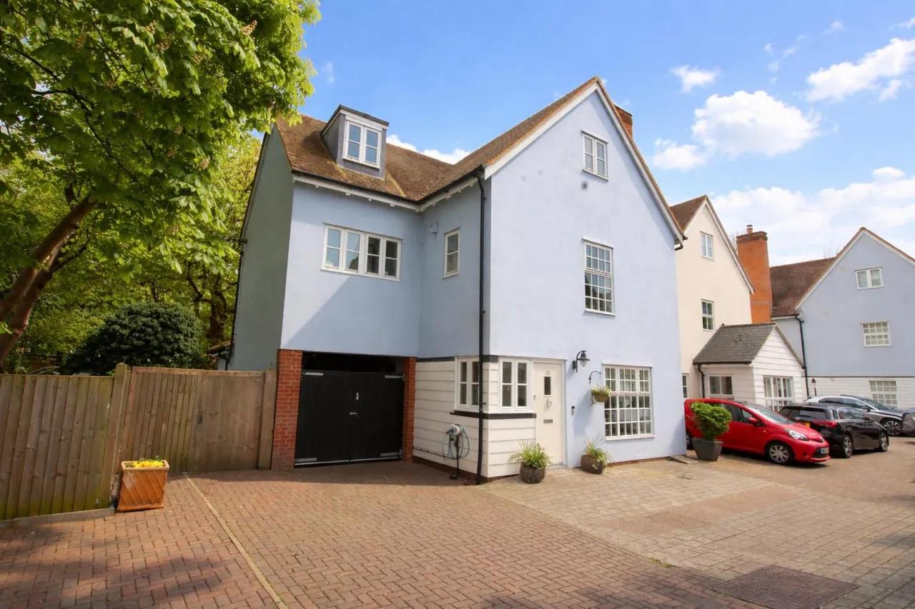 5 bed house for sale, Mulberry Gardens, Old Harlow, CM17