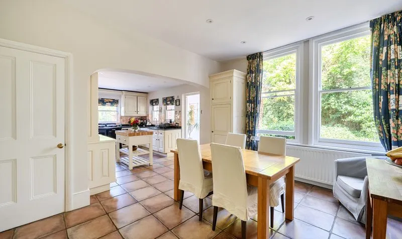 Highfields, Ashtead, KT21, photo 6