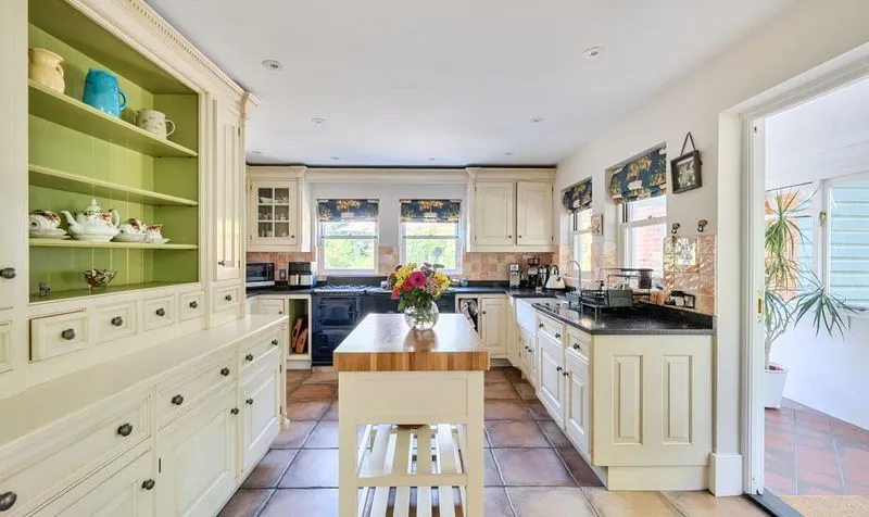 Highfields, Ashtead, KT21, photo 22