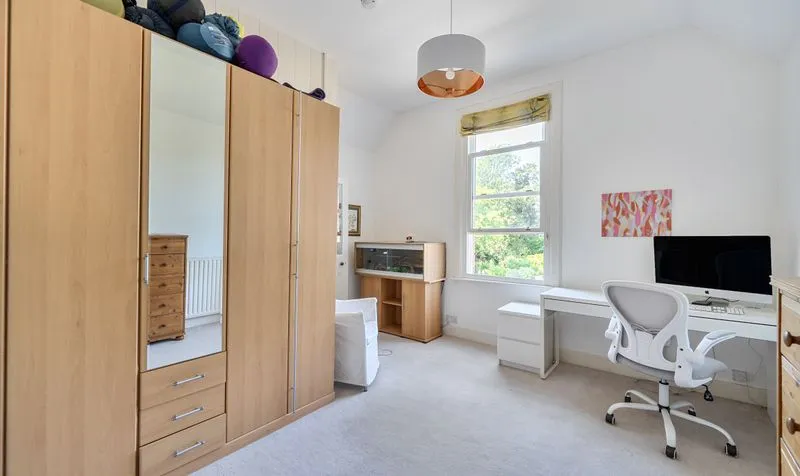 Highfields, Ashtead, KT21, photo 21