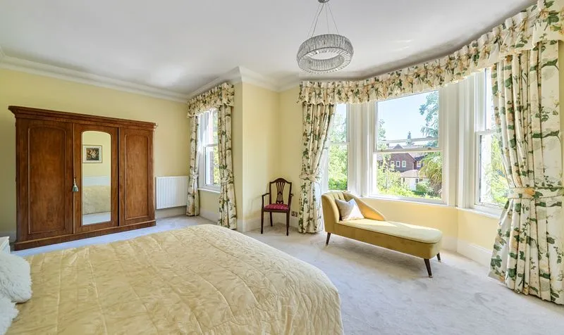 Highfields, Ashtead, KT21, photo 13