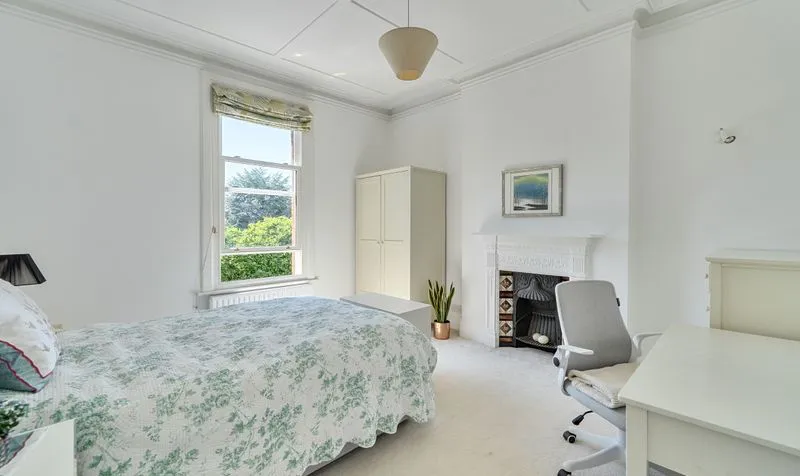 Highfields, Ashtead, KT21, photo 16
