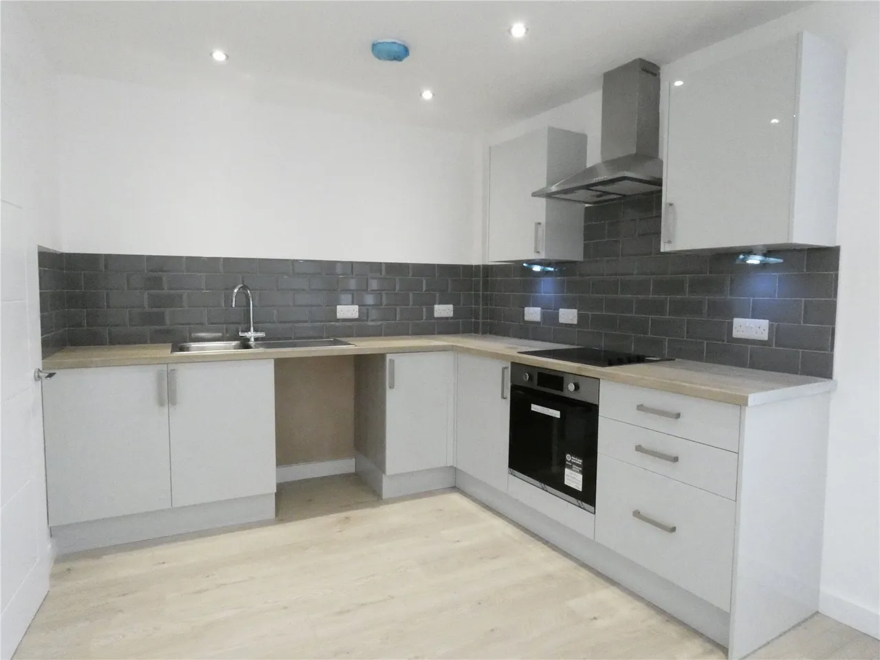 Wesley Street, Caernarfon, LL55, photo 3