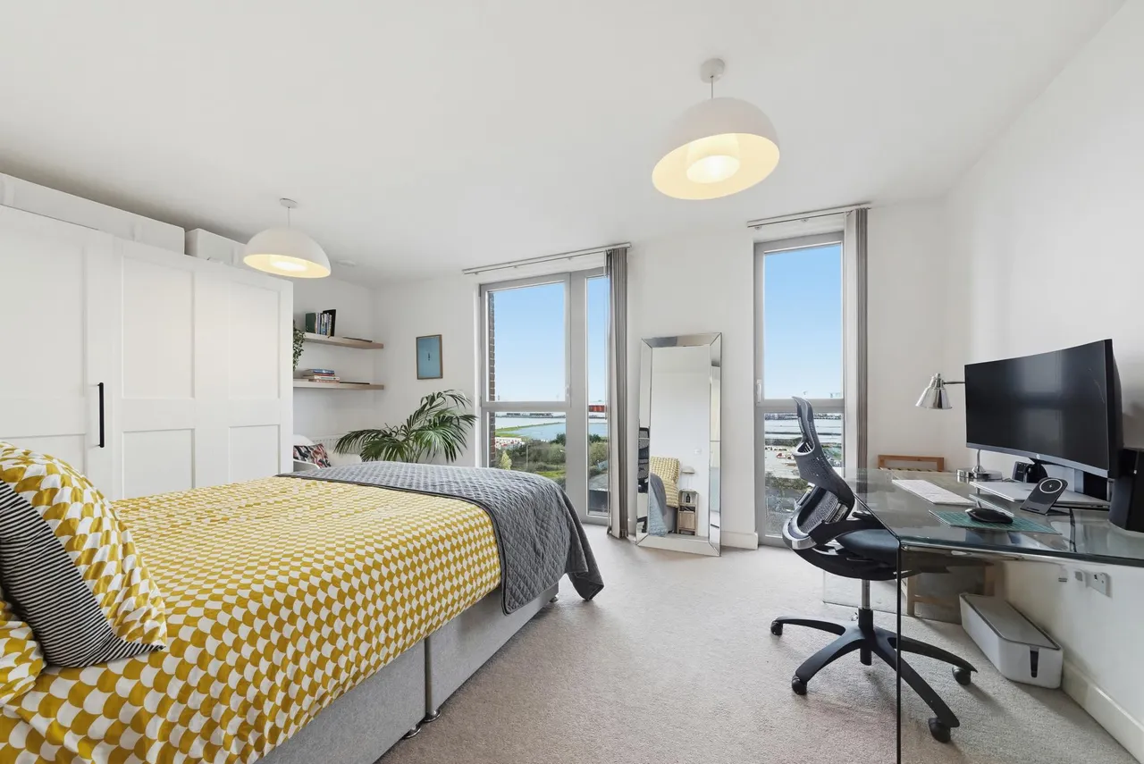 Bramwell Way, E16, photo 12