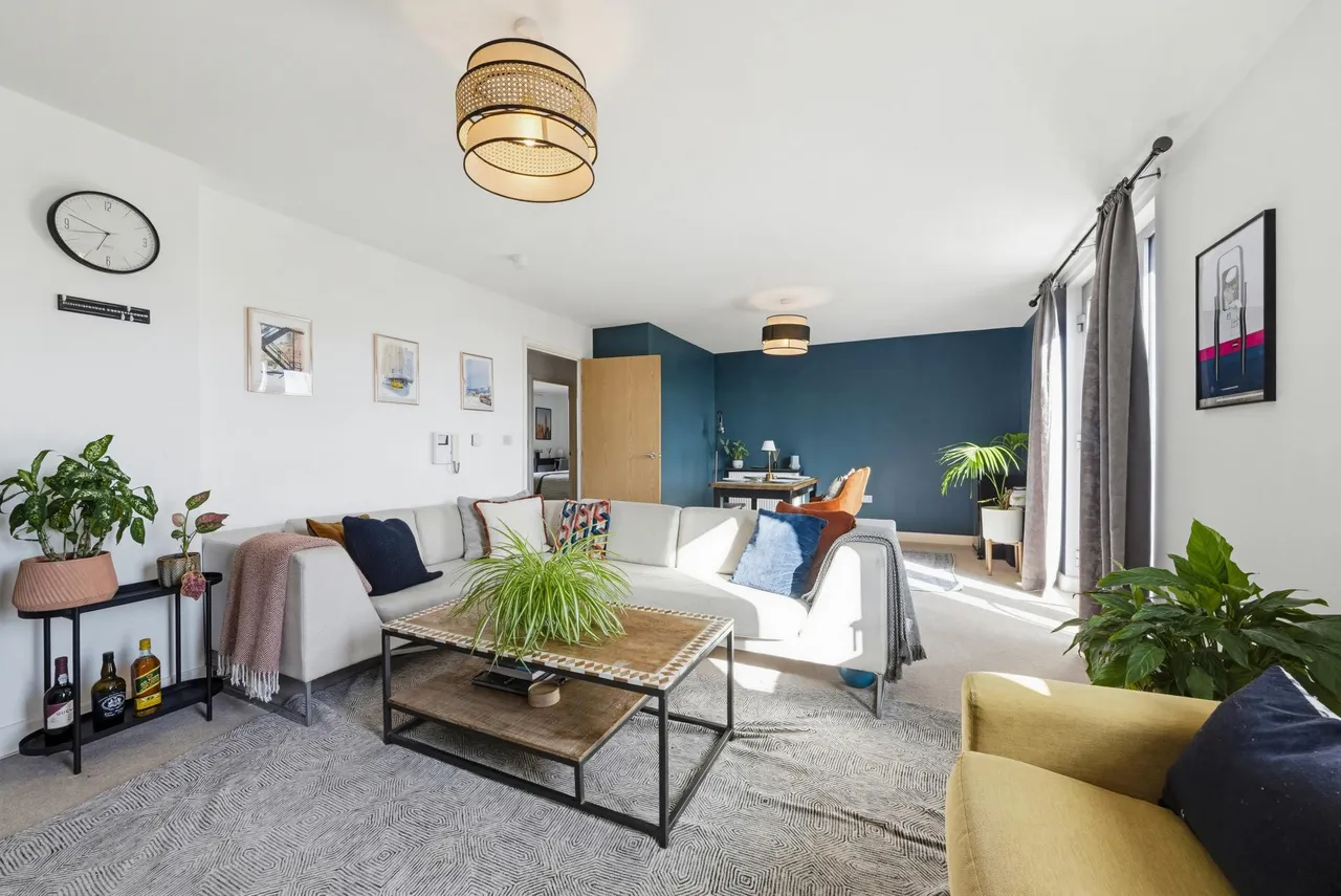 Bramwell Way, E16, photo 2