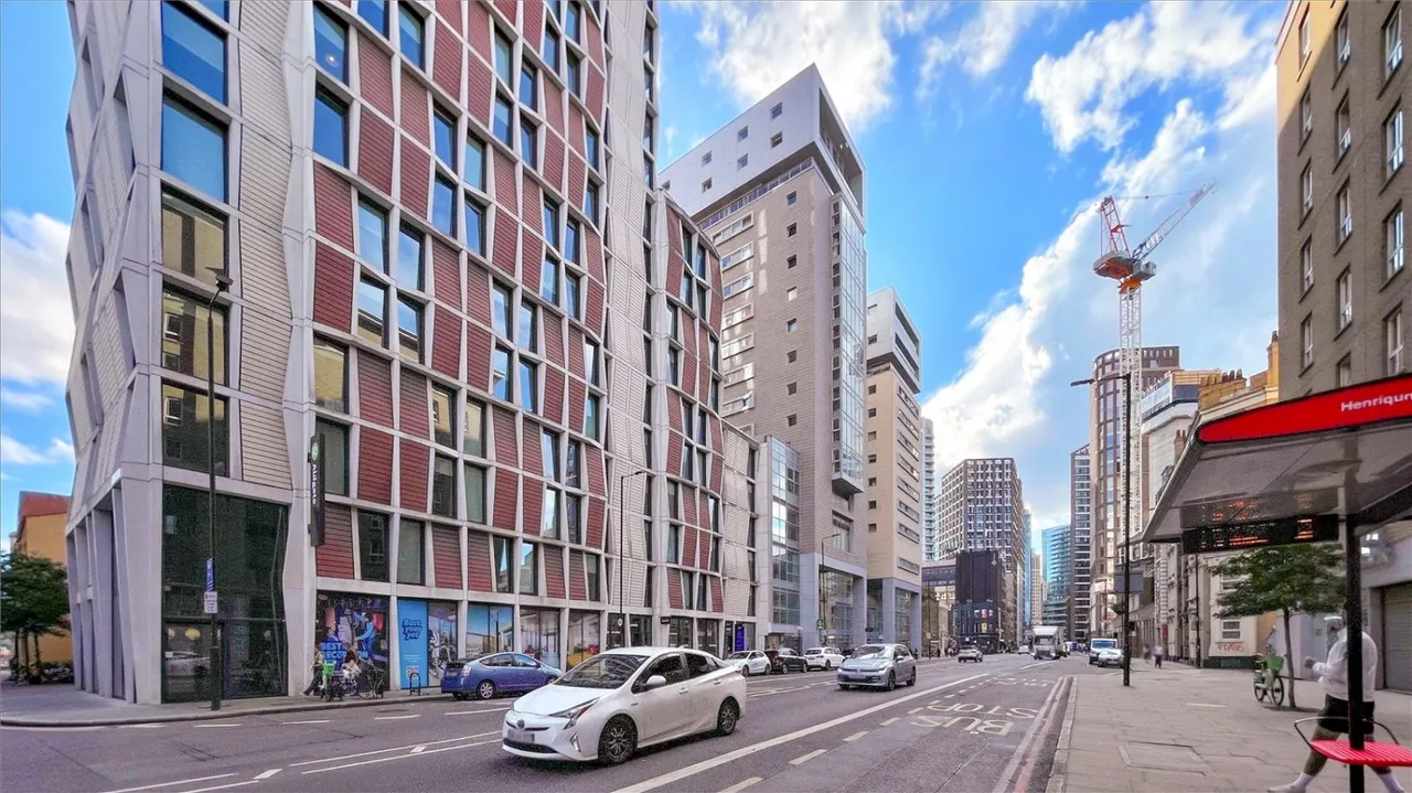 Commercial Road, Whitechapel, E1, photo 15