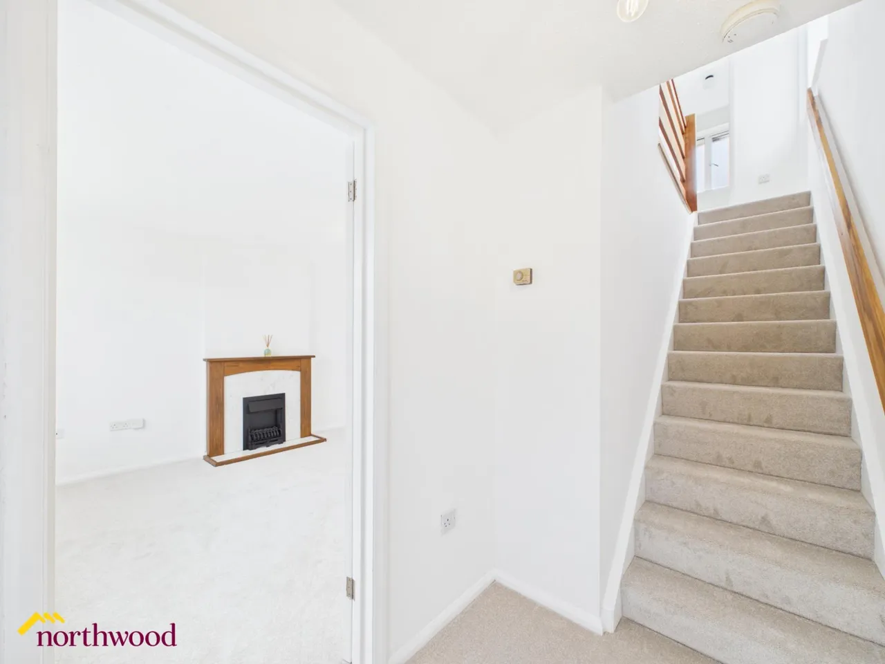 Blenheim Rise, Kings Sutton, OX17, photo 6