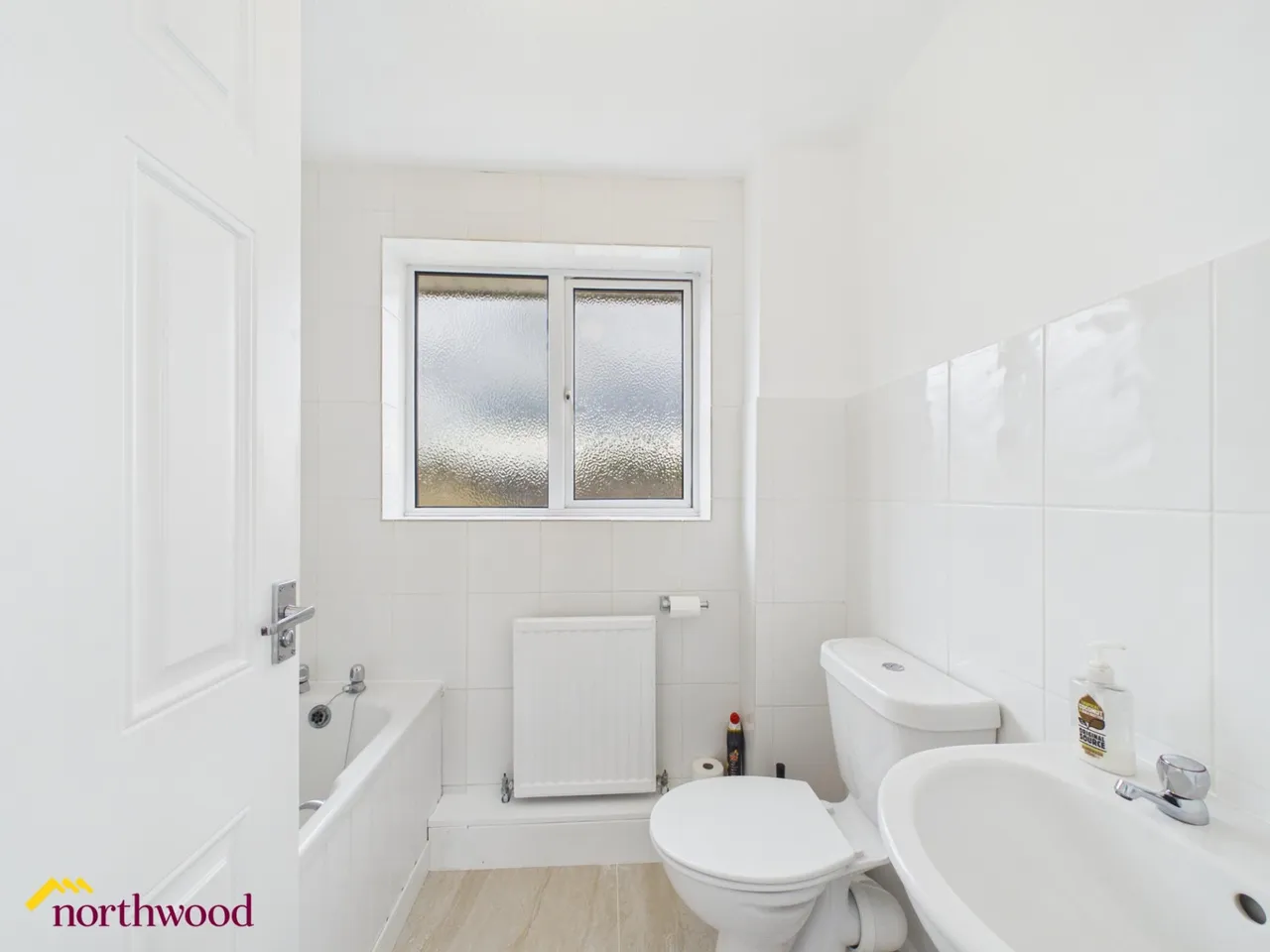 Blenheim Rise, Kings Sutton, OX17, photo 11