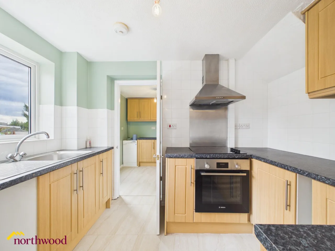 Blenheim Rise, Kings Sutton, OX17, photo 4