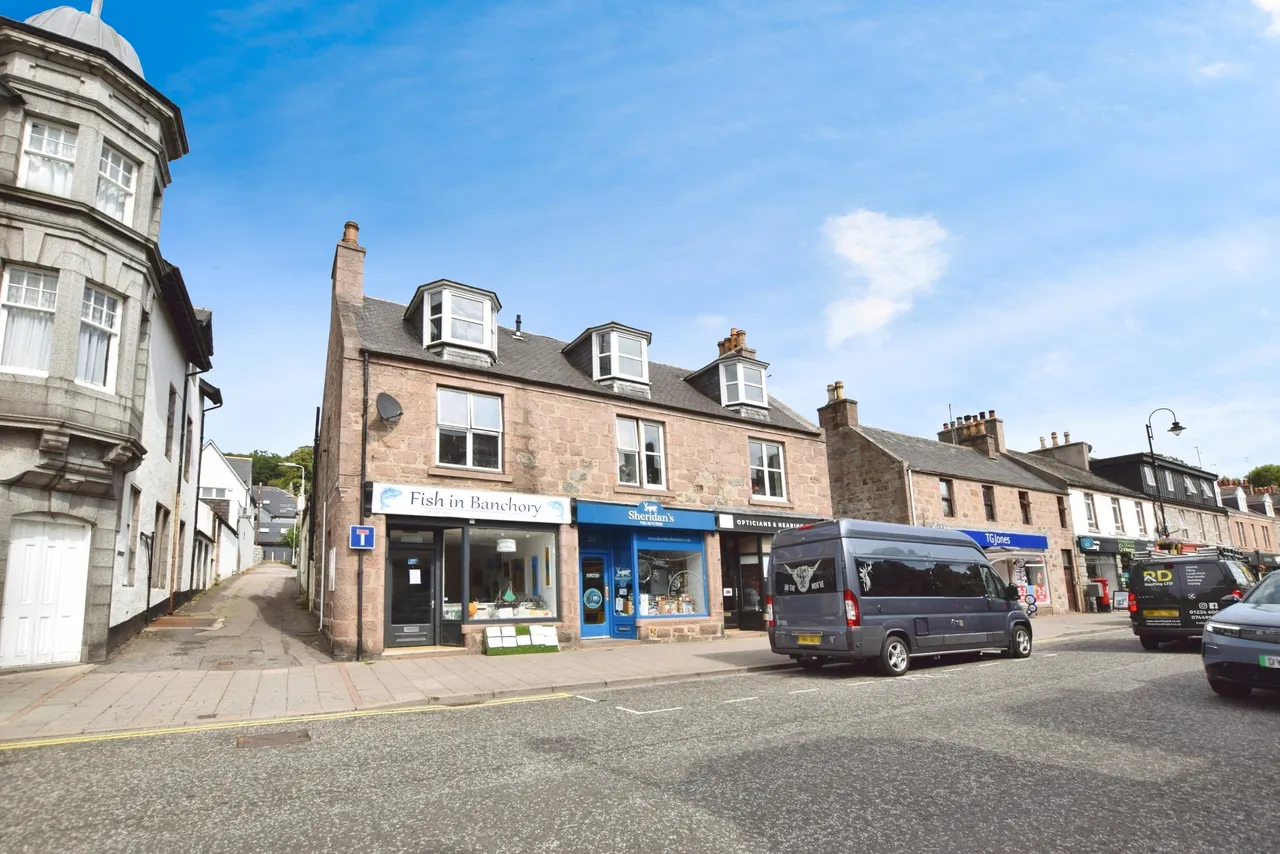 1 bed flat for sale, High Street, Banchory, AB31