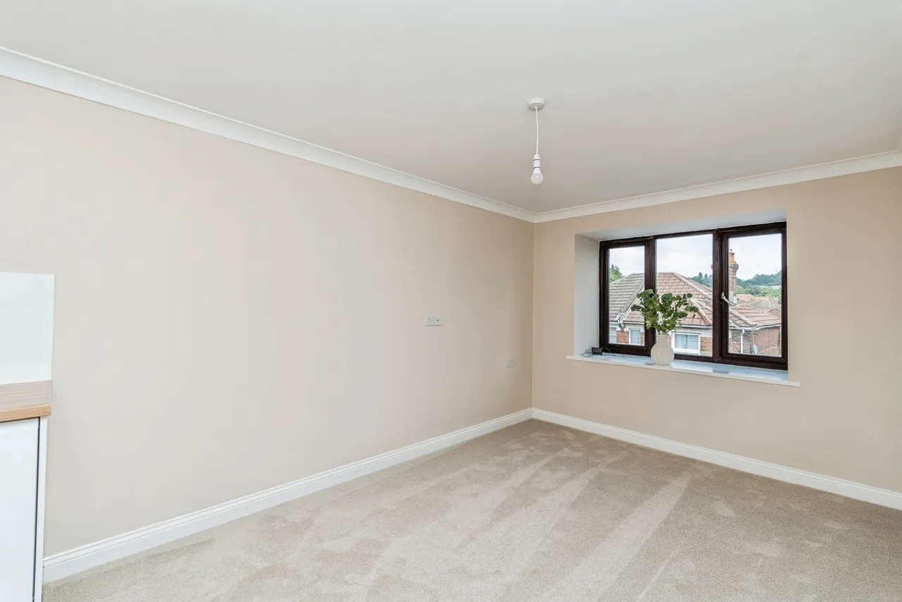 Whitworth Road, Southampton, SO18, photo 8