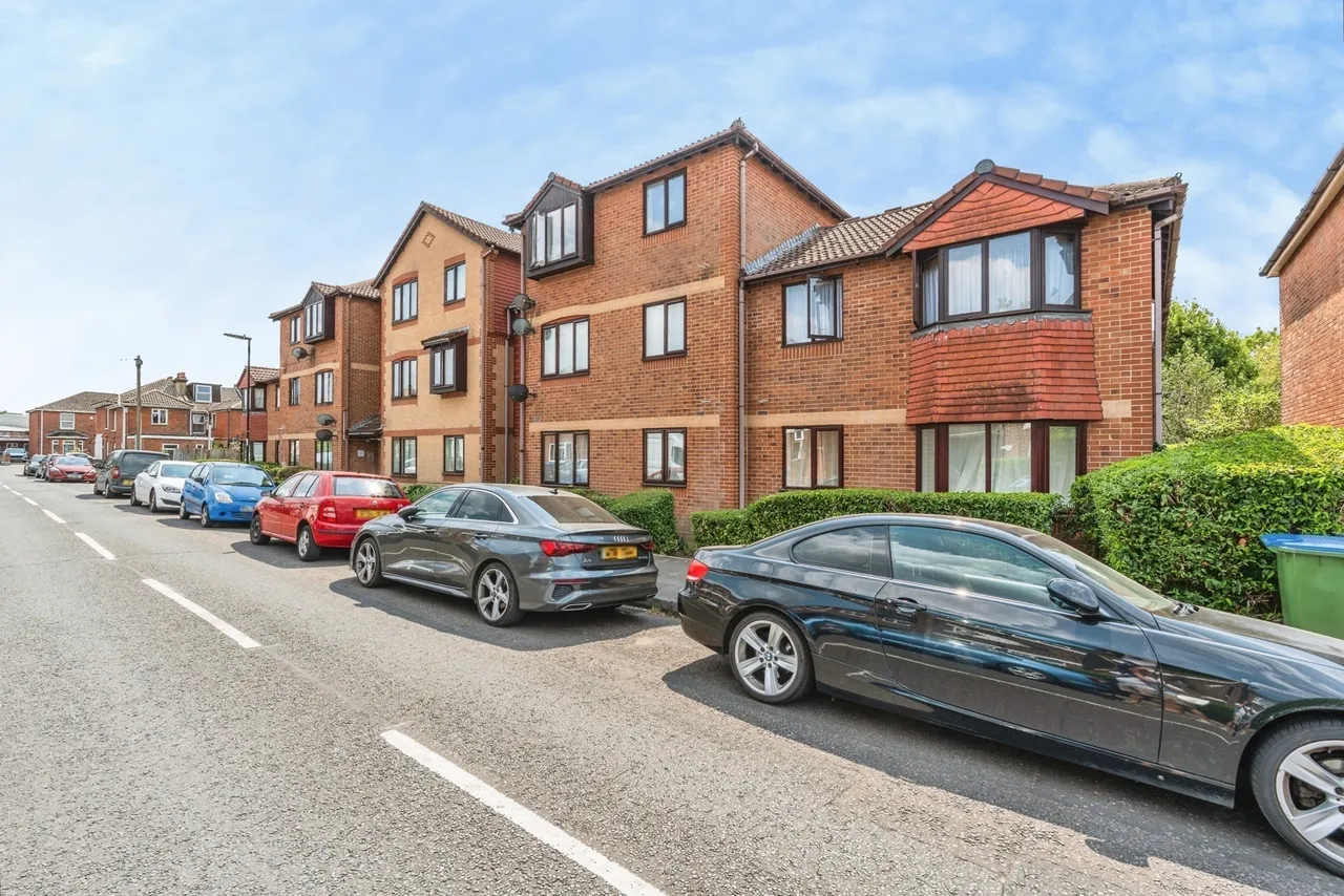 Whitworth Road, Southampton, SO18, photo 5