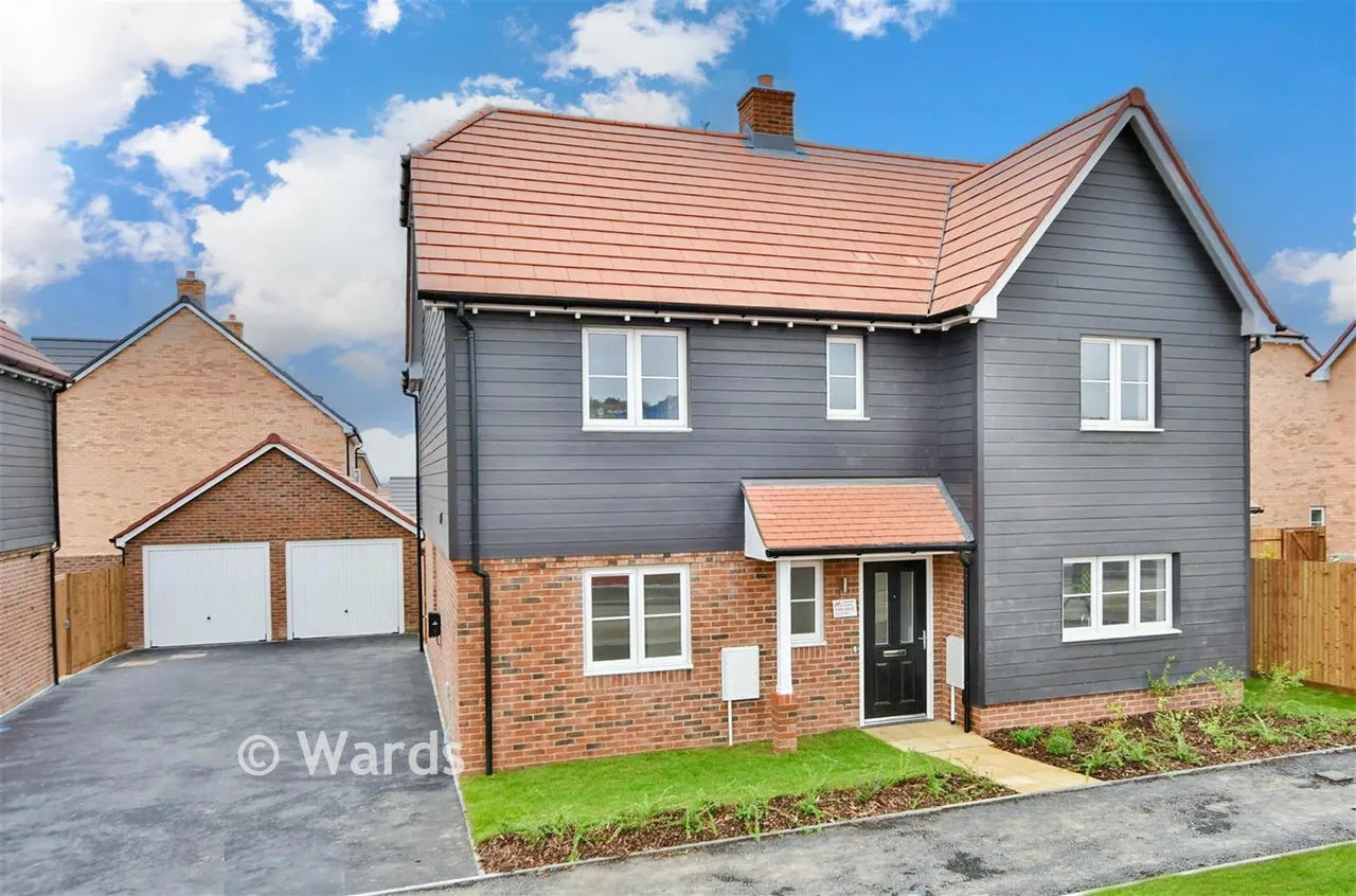 4 bed house for sale, Blake Gardens, Minster On Sea, ME12
