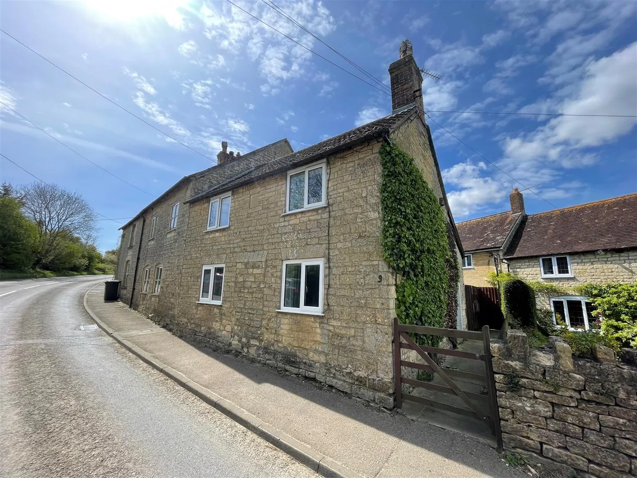 2 bed house for sale, Salisbury Street, Marnhull