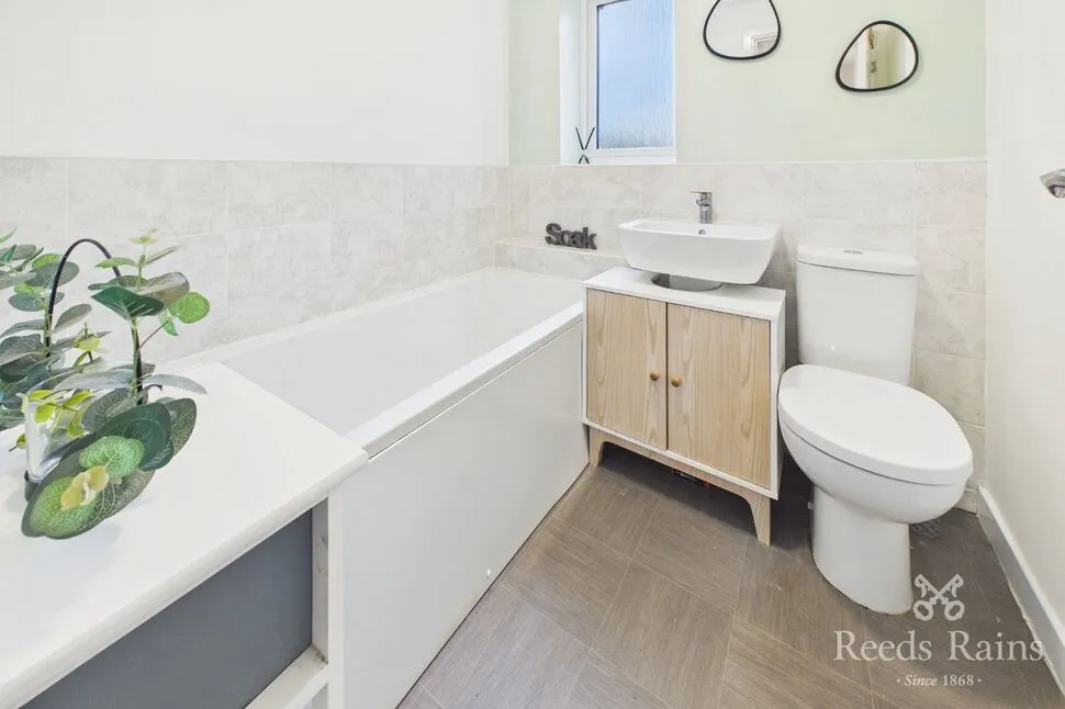 Chambers Close, Castleford, WF10, photo 8