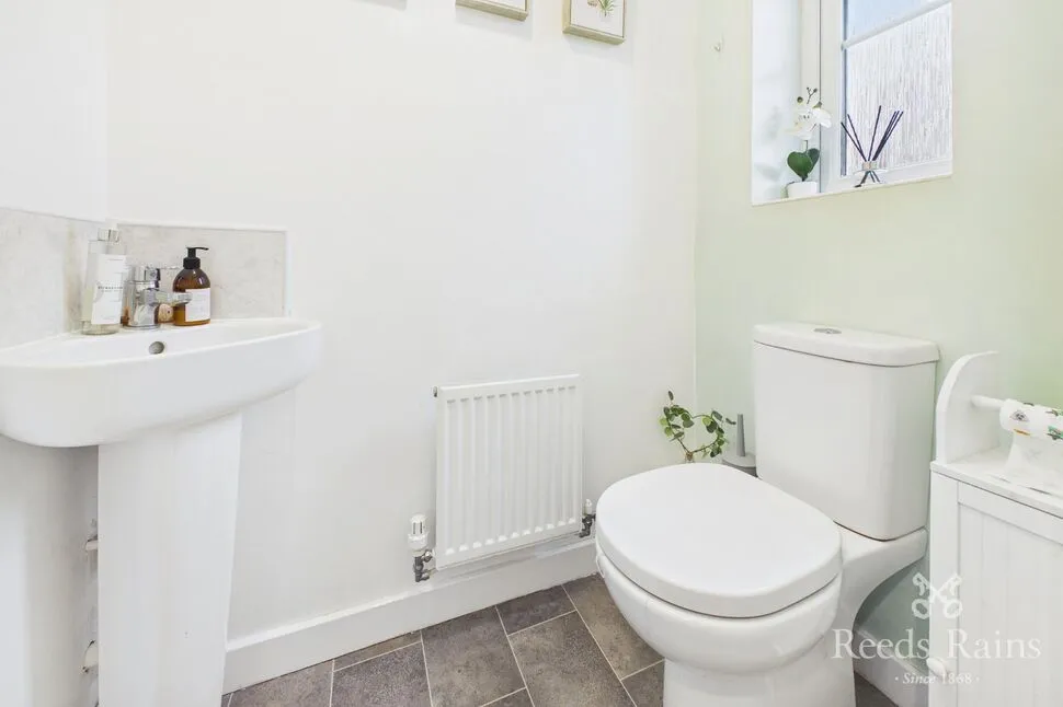 Chambers Close, Castleford, WF10, photo 11