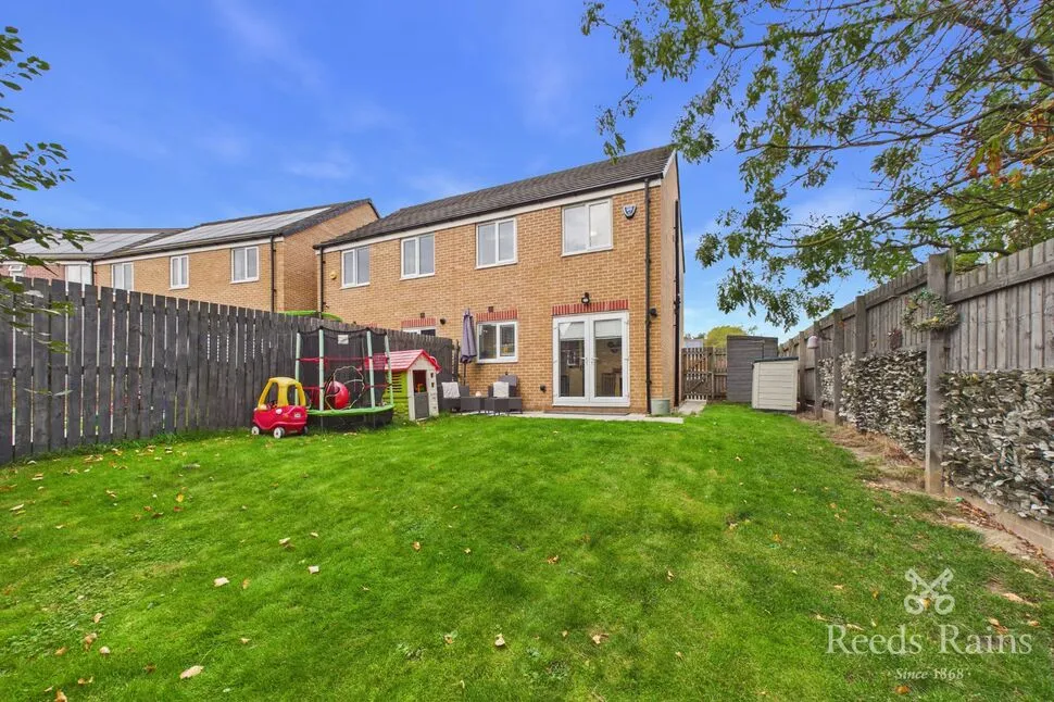 Chambers Close, Castleford, WF10, photo 15