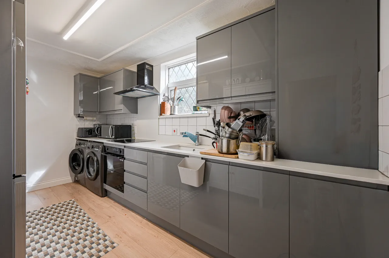 33 Winchcomb Gardens, London, photo 9