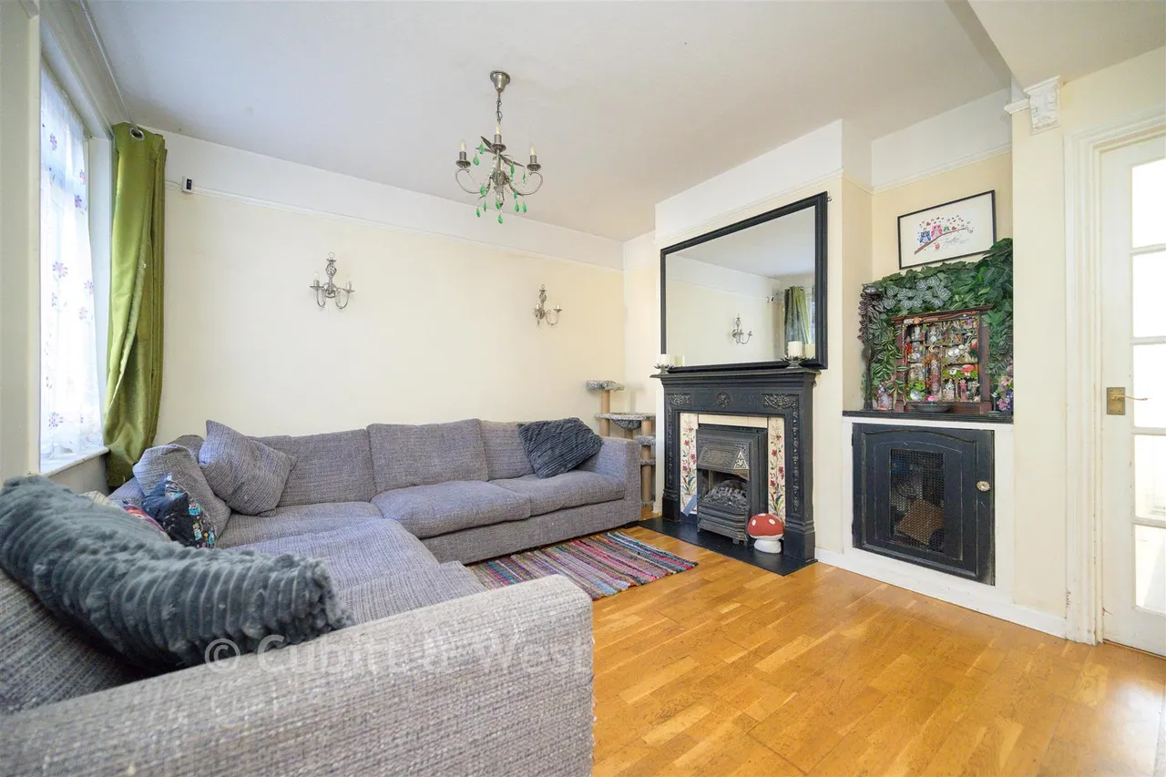 Beechwood Gardens, Caterham, CR3, photo 4