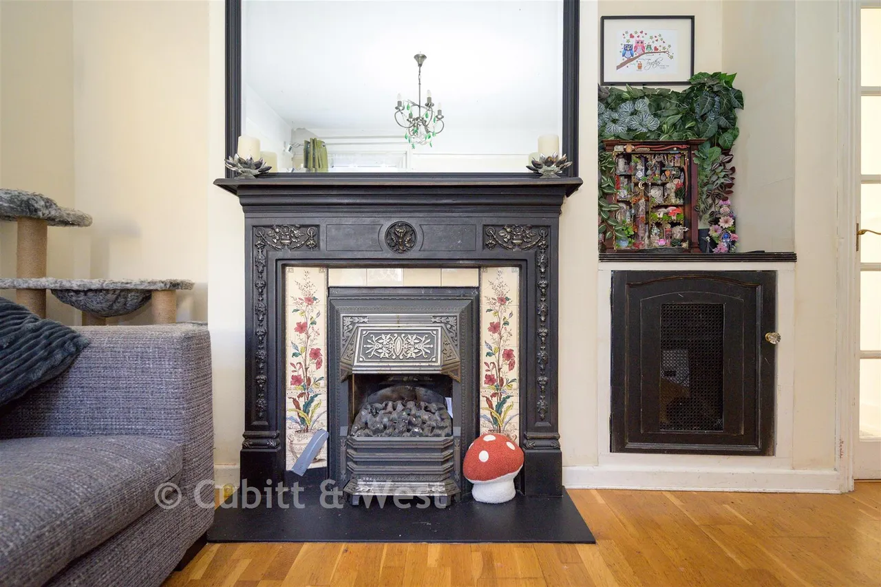 Beechwood Gardens, Caterham, CR3, photo 9