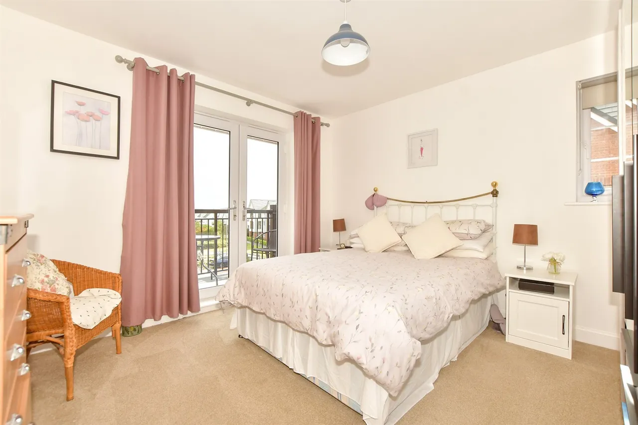 Maycock Place, Hythe, CT21, photo 6