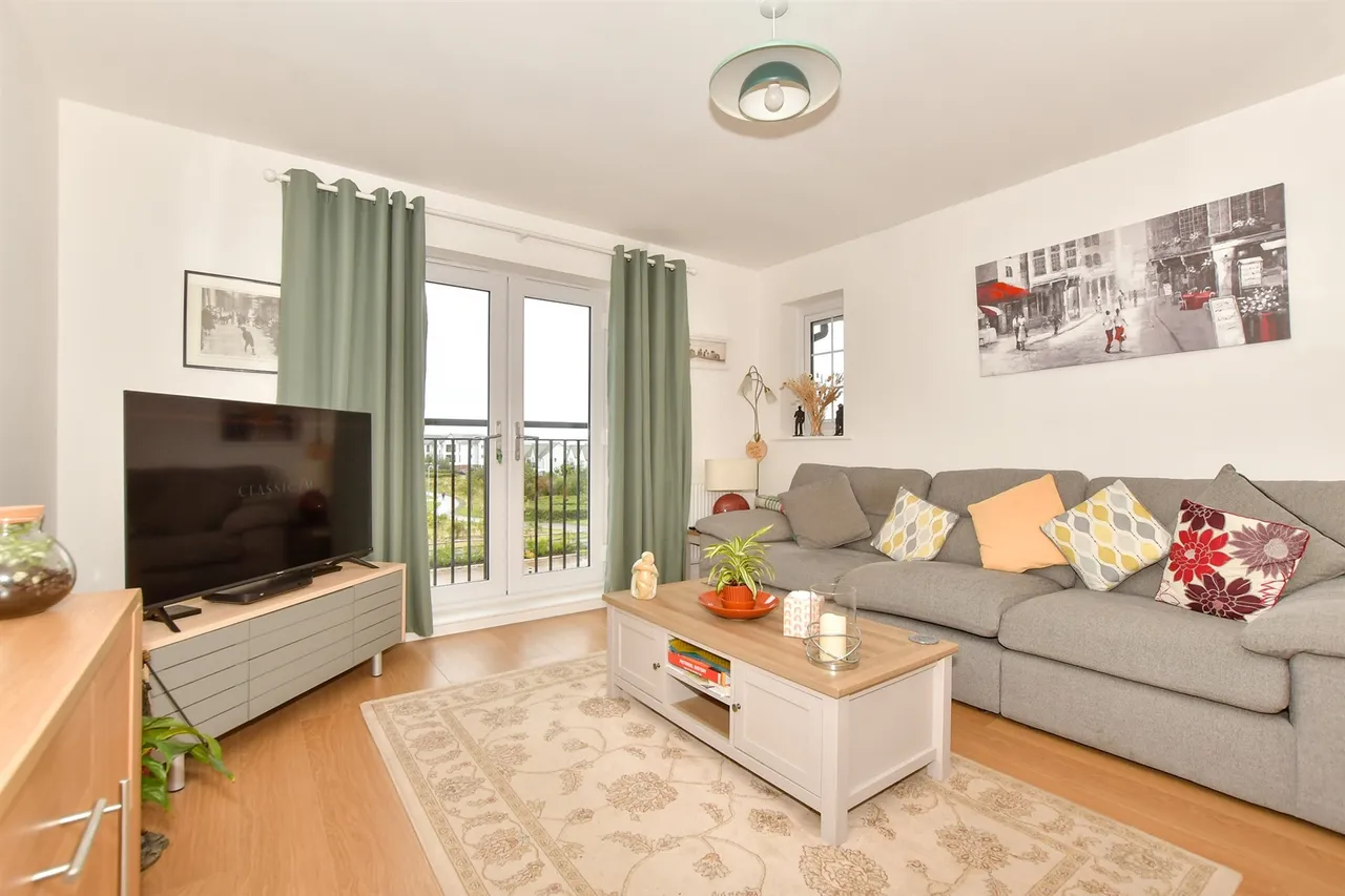 Maycock Place, Hythe, CT21, photo 9