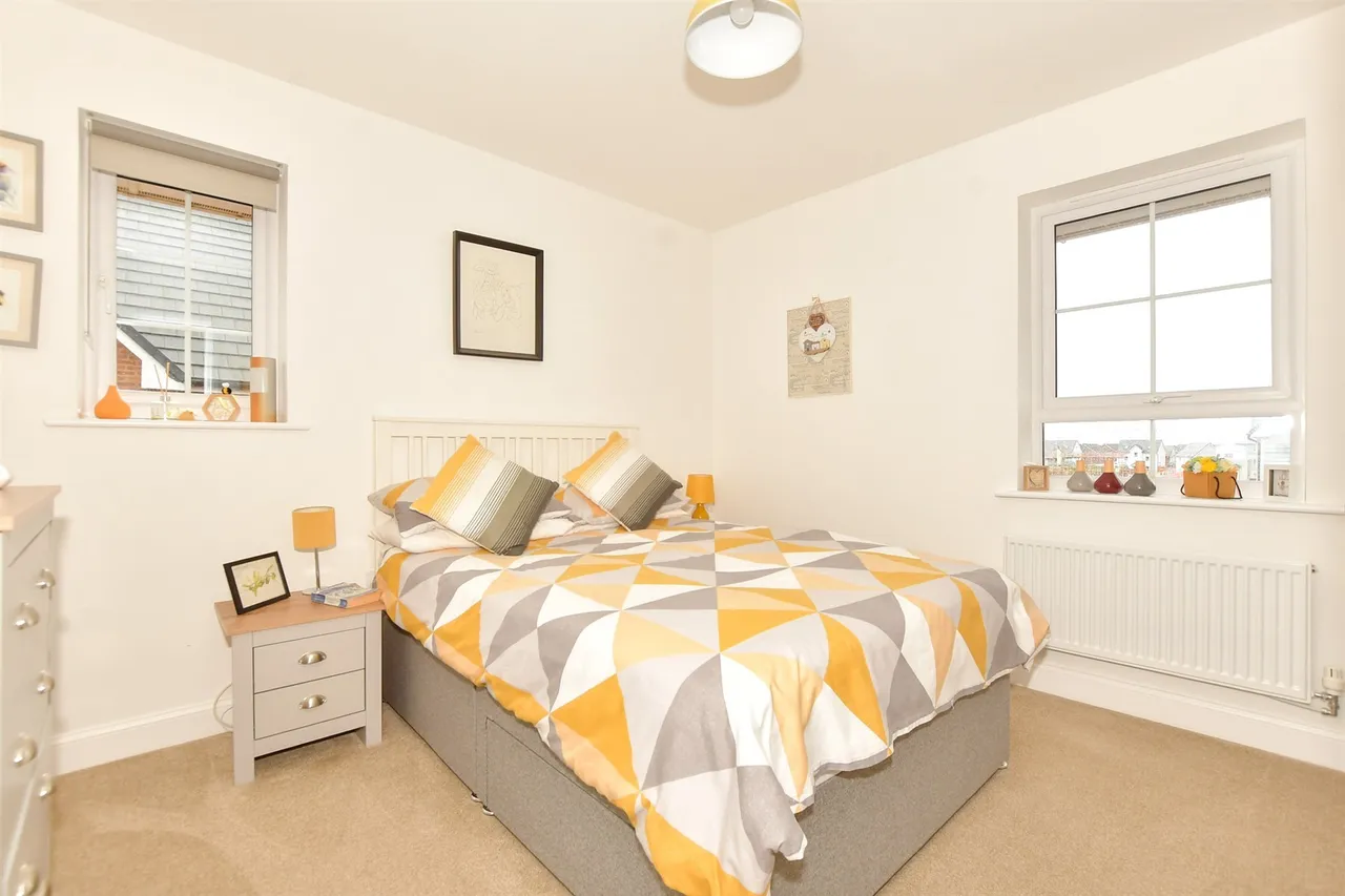 Maycock Place, Hythe, CT21, photo 5