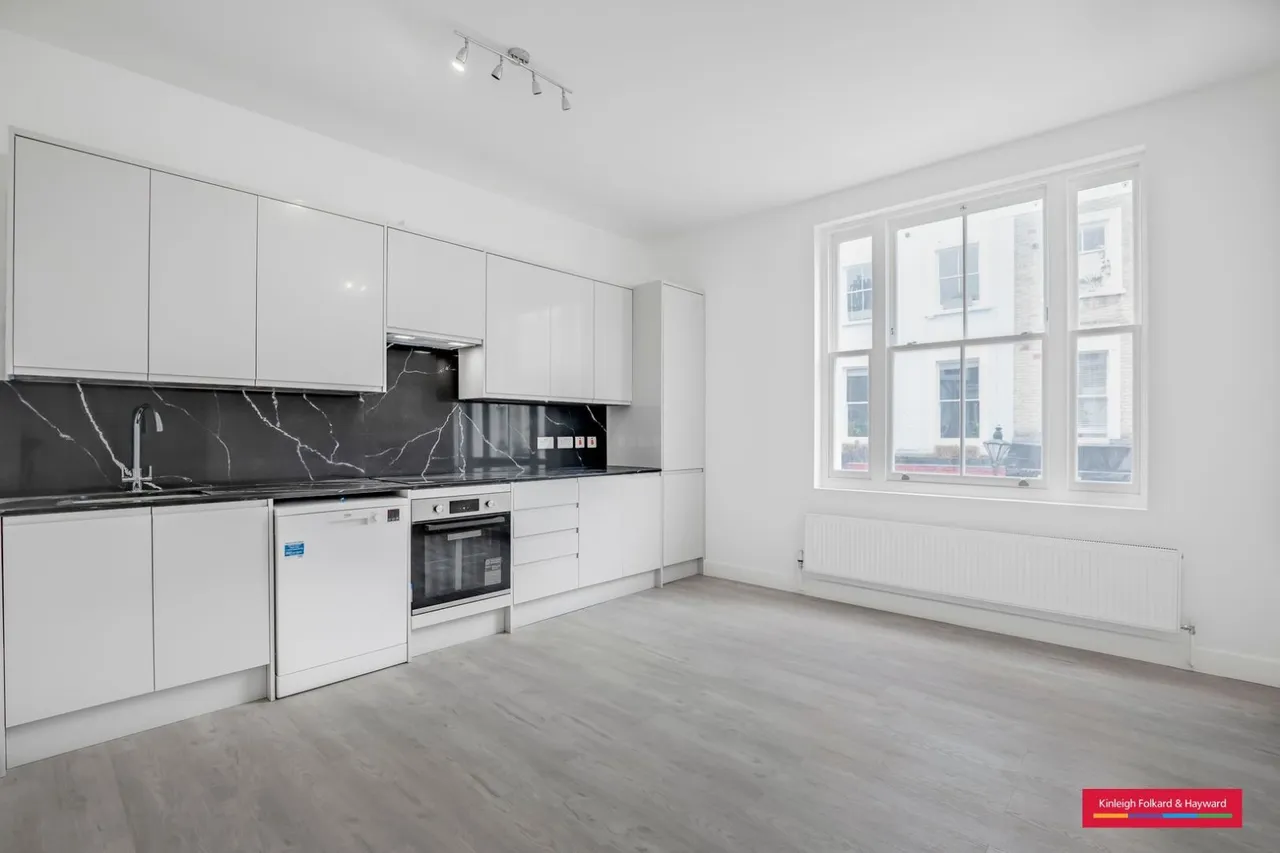 2 bed flat to rent, Portobello Road, Notting Hill, W11