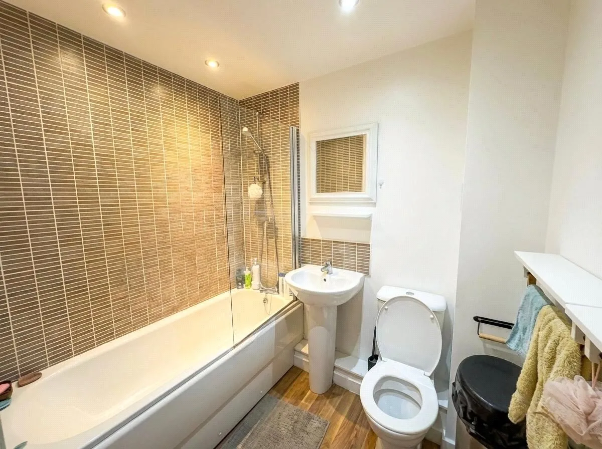 Chatham Road, Meon Vale, CV37, photo 5