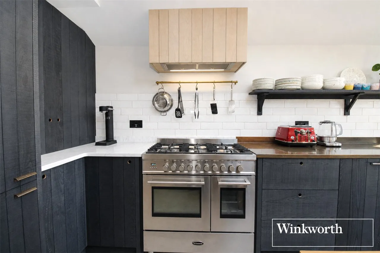 Drayton Road, Borehamwood, Hertfordshire, WD6, photo 12