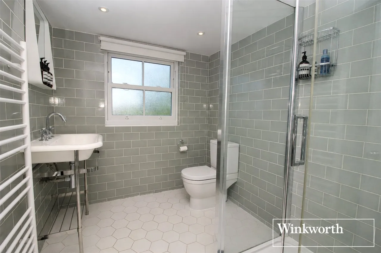 Drayton Road, Borehamwood, Hertfordshire, WD6, photo 2