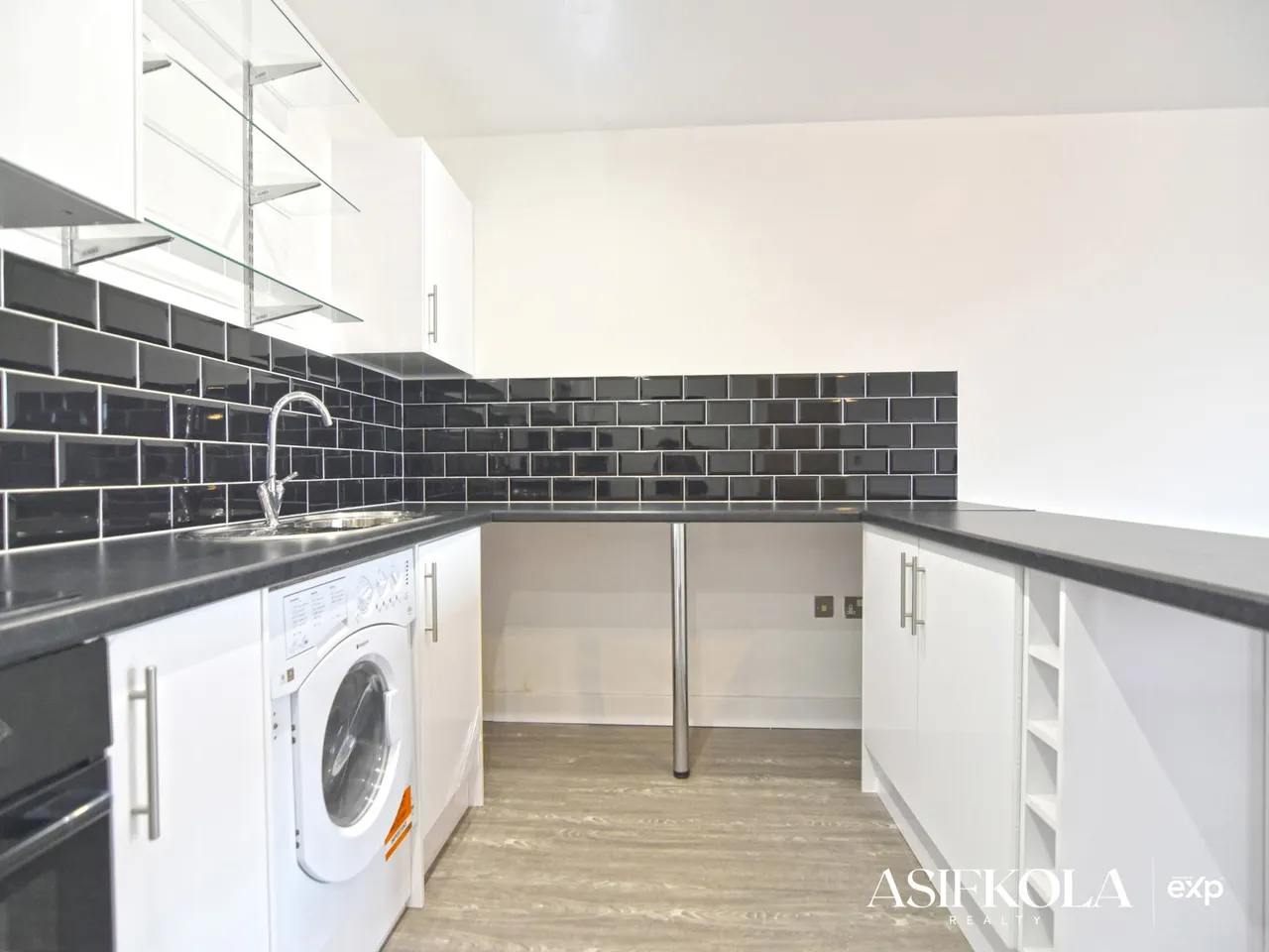 Asif Kola has sold Pioneer, 42 Ryland Street, Birmingham City Centre, B16 8BZ, photo 5