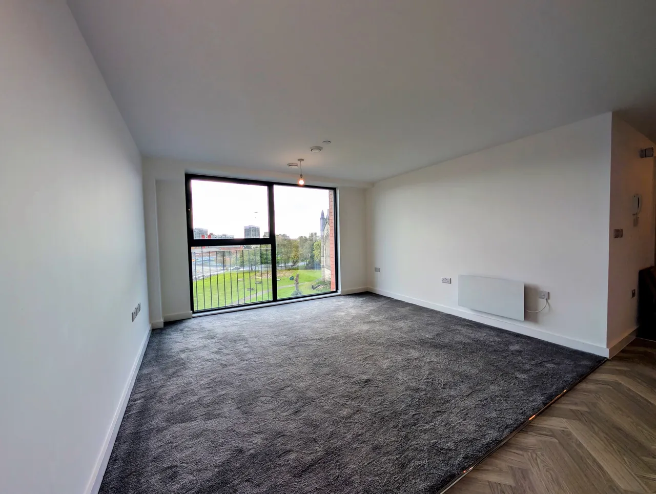 2 bed flat to rent, Willow Court, Salford, M6