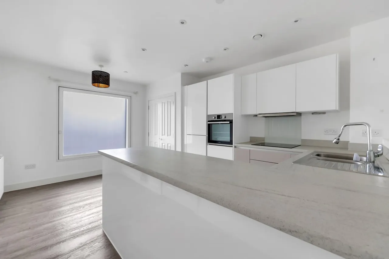 Flat 42, Bayliss Heights, 8 Peartree Way, London, SE10 0GX, photo 4