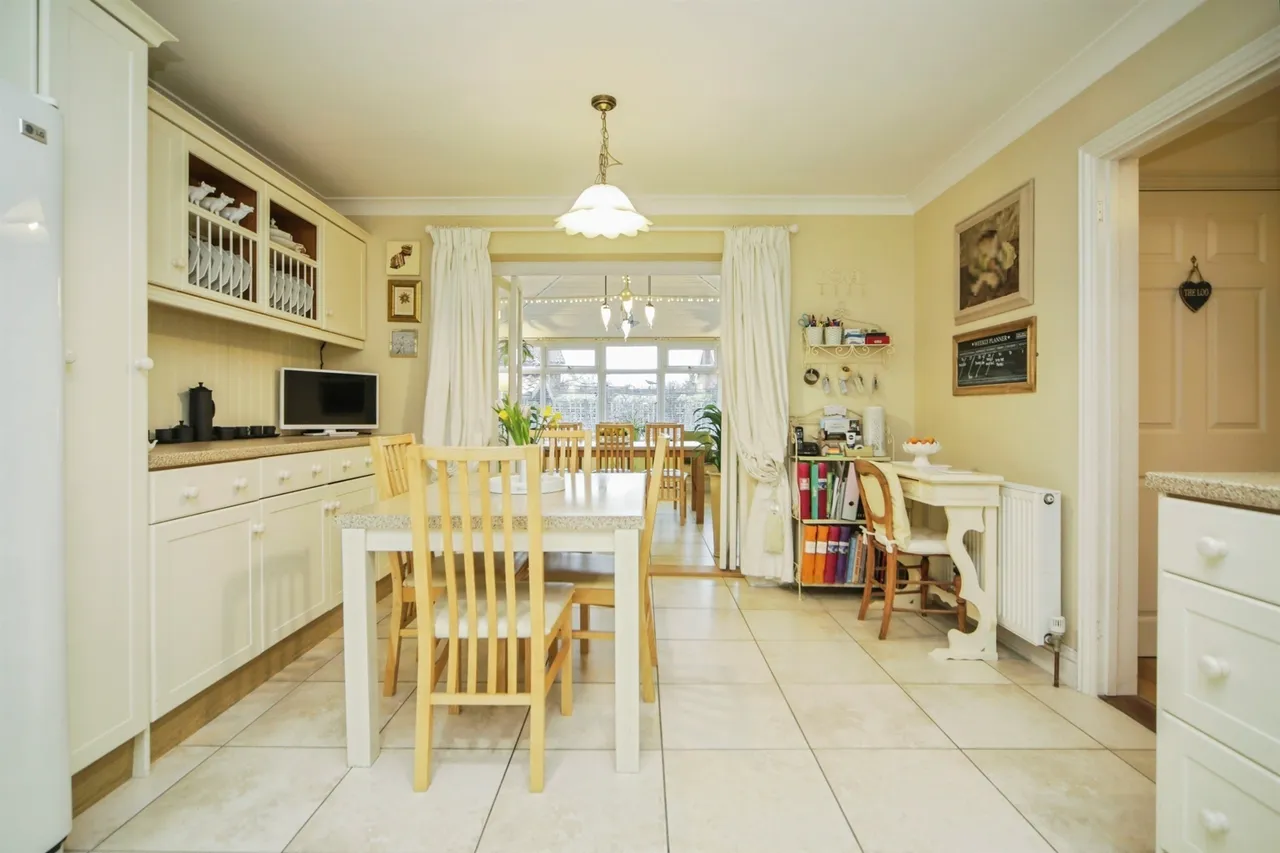 Church Close, Kenton, Stowmarket, photo 11