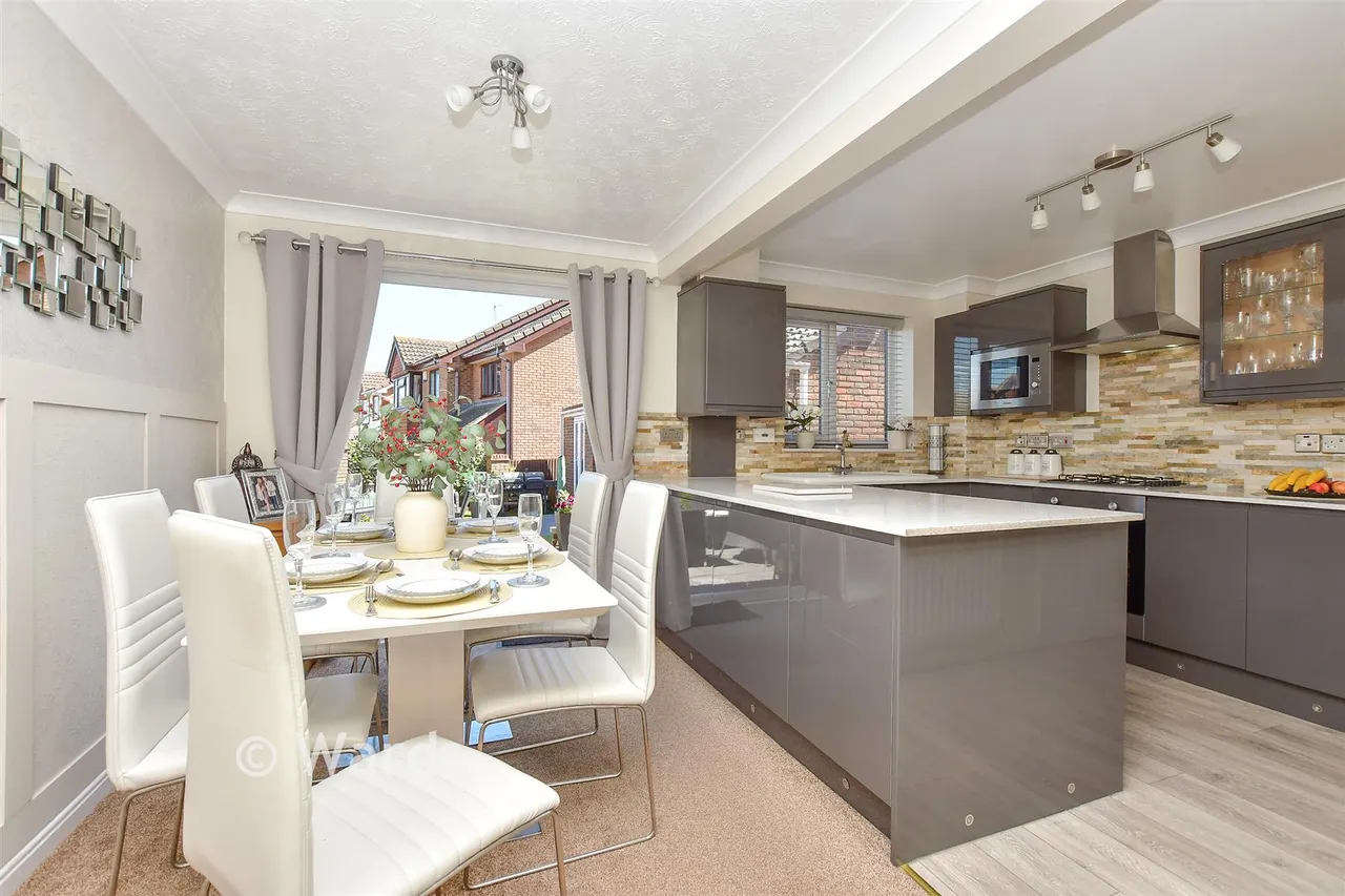 Mills Close, Minster On Sea, ME12, photo 3