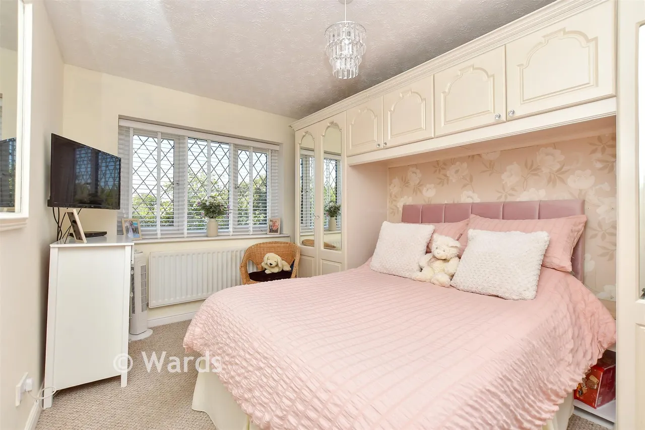 Mills Close, Minster On Sea, ME12, photo 5