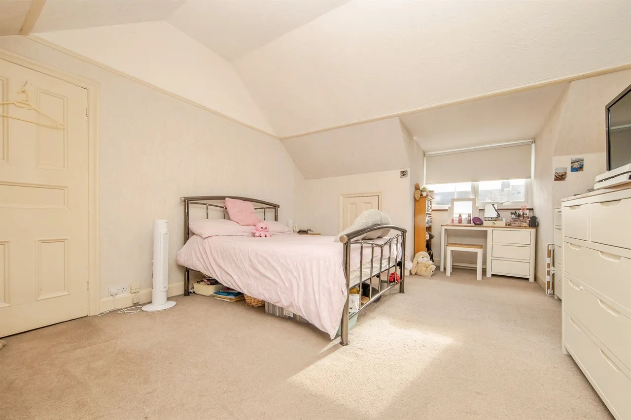 Main Road, Harwich, photo 12