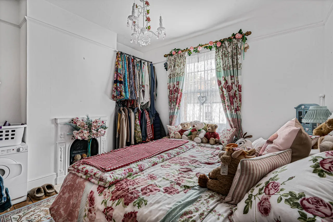 Ecton Road, Addlestone, KT15, photo 13