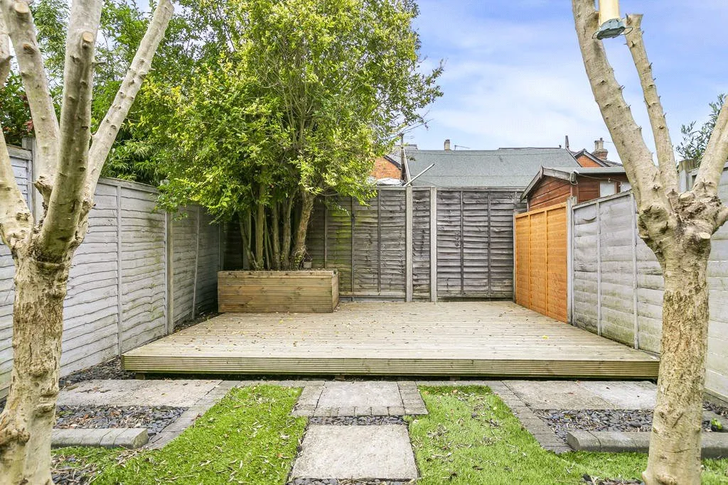 Ecton Road, Addlestone, KT15, photo 25