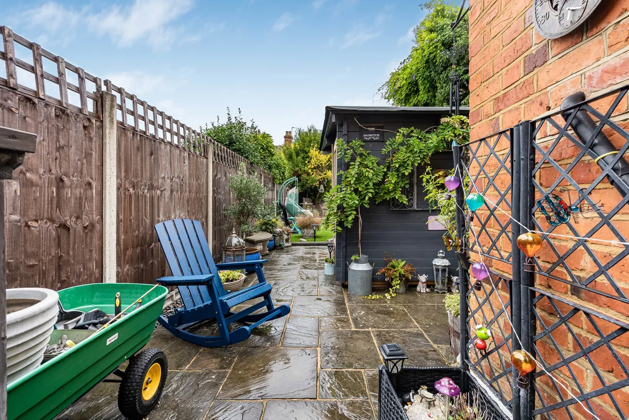 Ecton Road, Addlestone, KT15, photo 20
