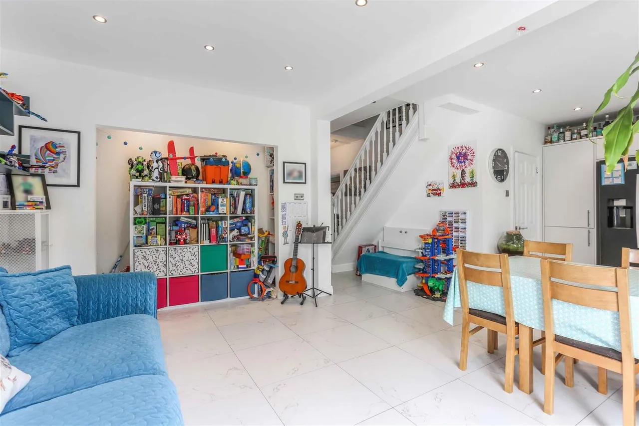 Cheam Road, Ewell Village, KT17, photo 27
