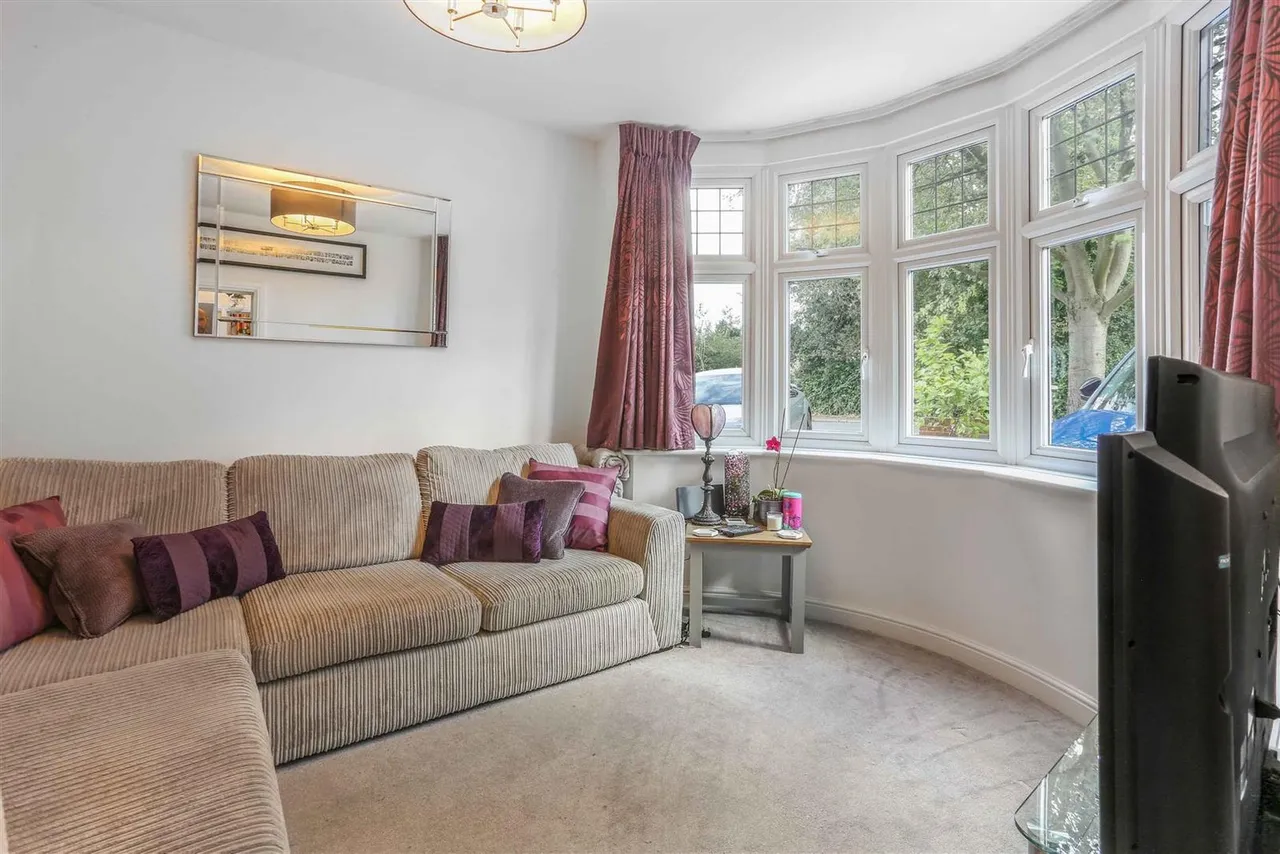 Cheam Road, Ewell Village, KT17, photo 3