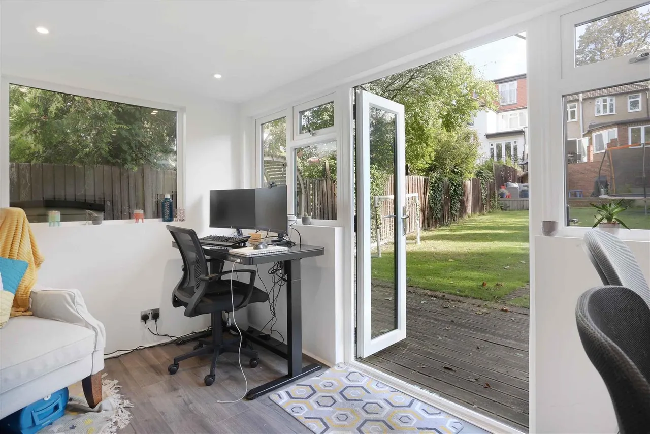 Cheam Road, Ewell Village, KT17, photo 13