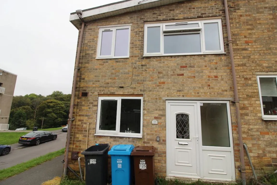 Ironside Road, Available Now, S14, photo 13