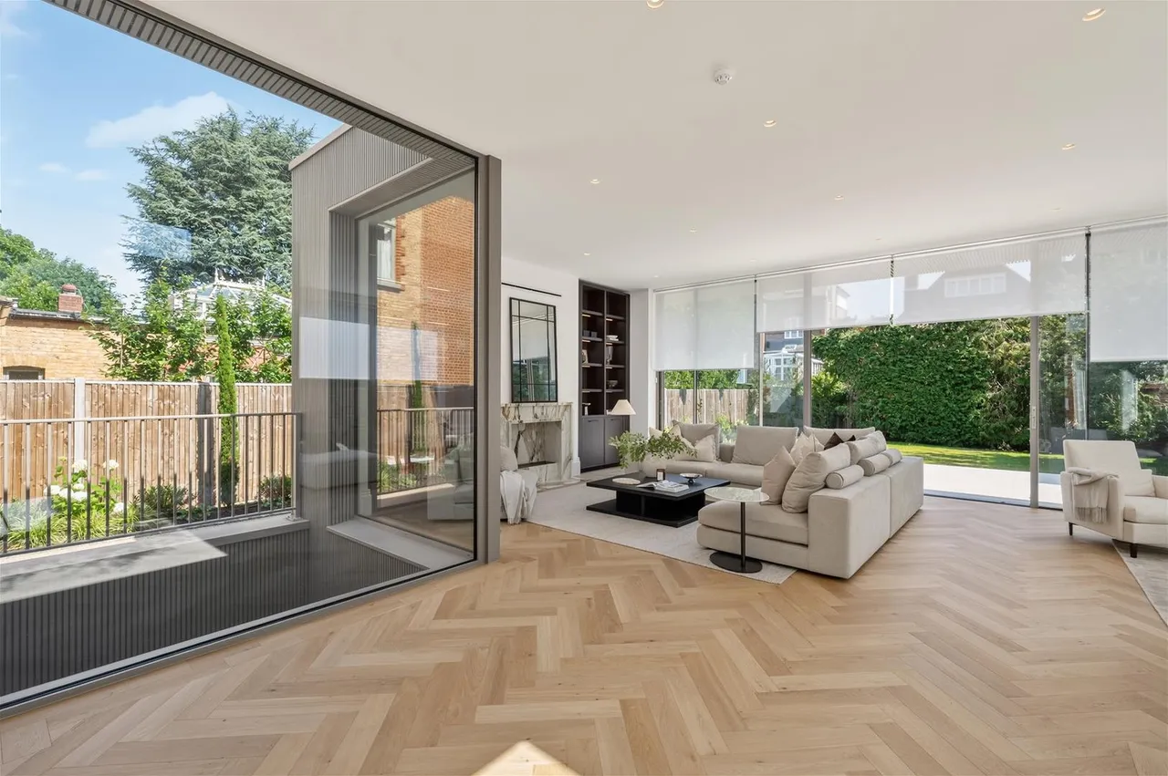 Ridgway Gardens, London SW19 4SZ, photo 9