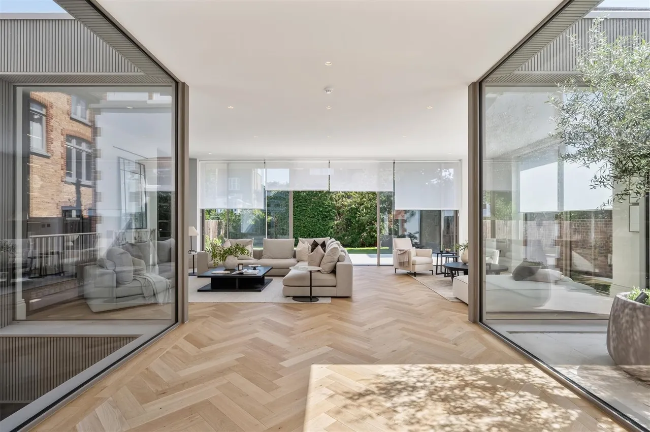 Ridgway Gardens, London SW19 4SZ, photo 8