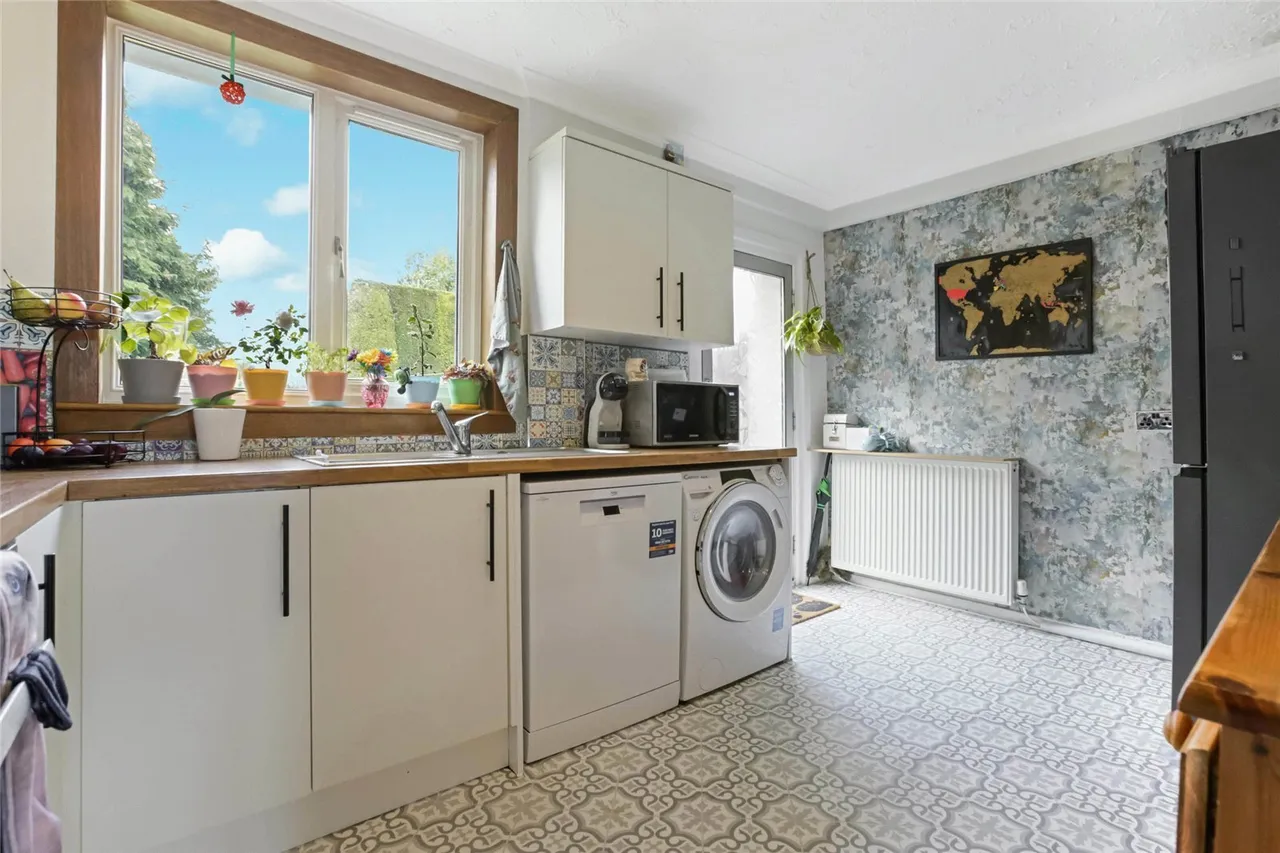 West Glen Avenue, Deans, Livingston, West Lothian, EH54, photo 4