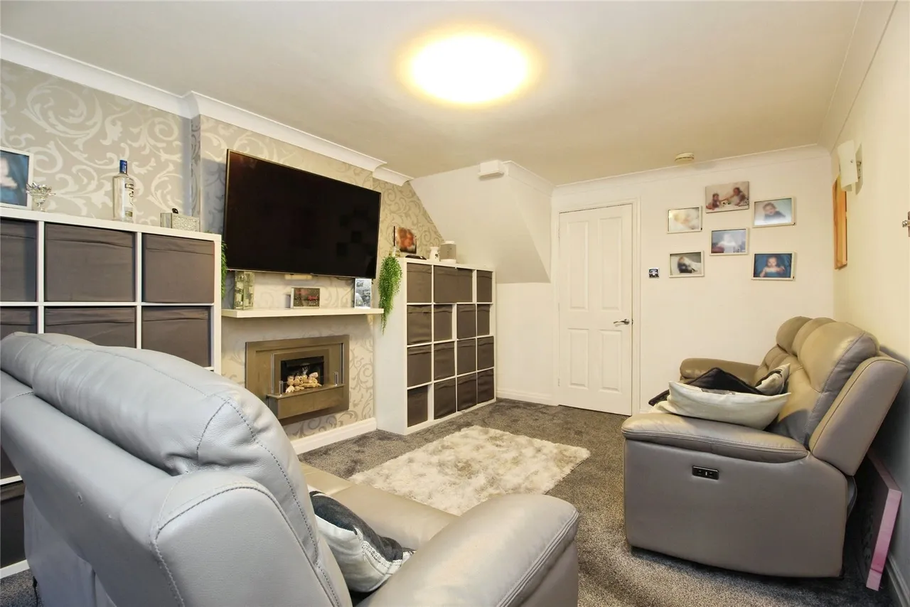 Raylands Lane, LEEDS, West Yorkshire, LS10, photo 4