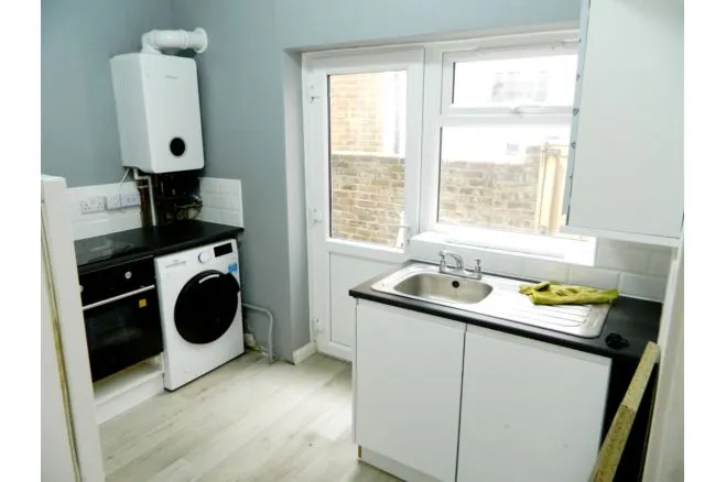 Lyndhurst Road, Hove, photo 7